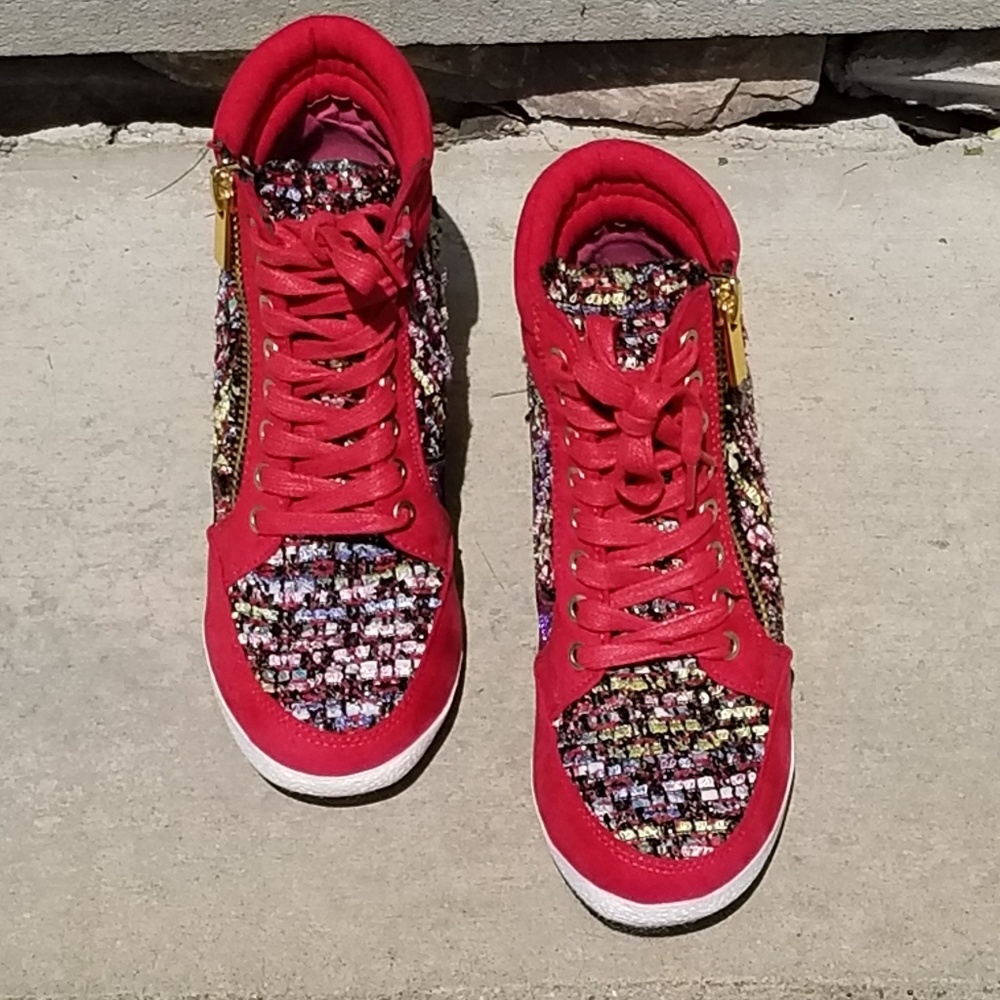 🔥Dazzling🔥 Sneaker 🔥Wedges - Size 10 Only - Picture 2 of 8